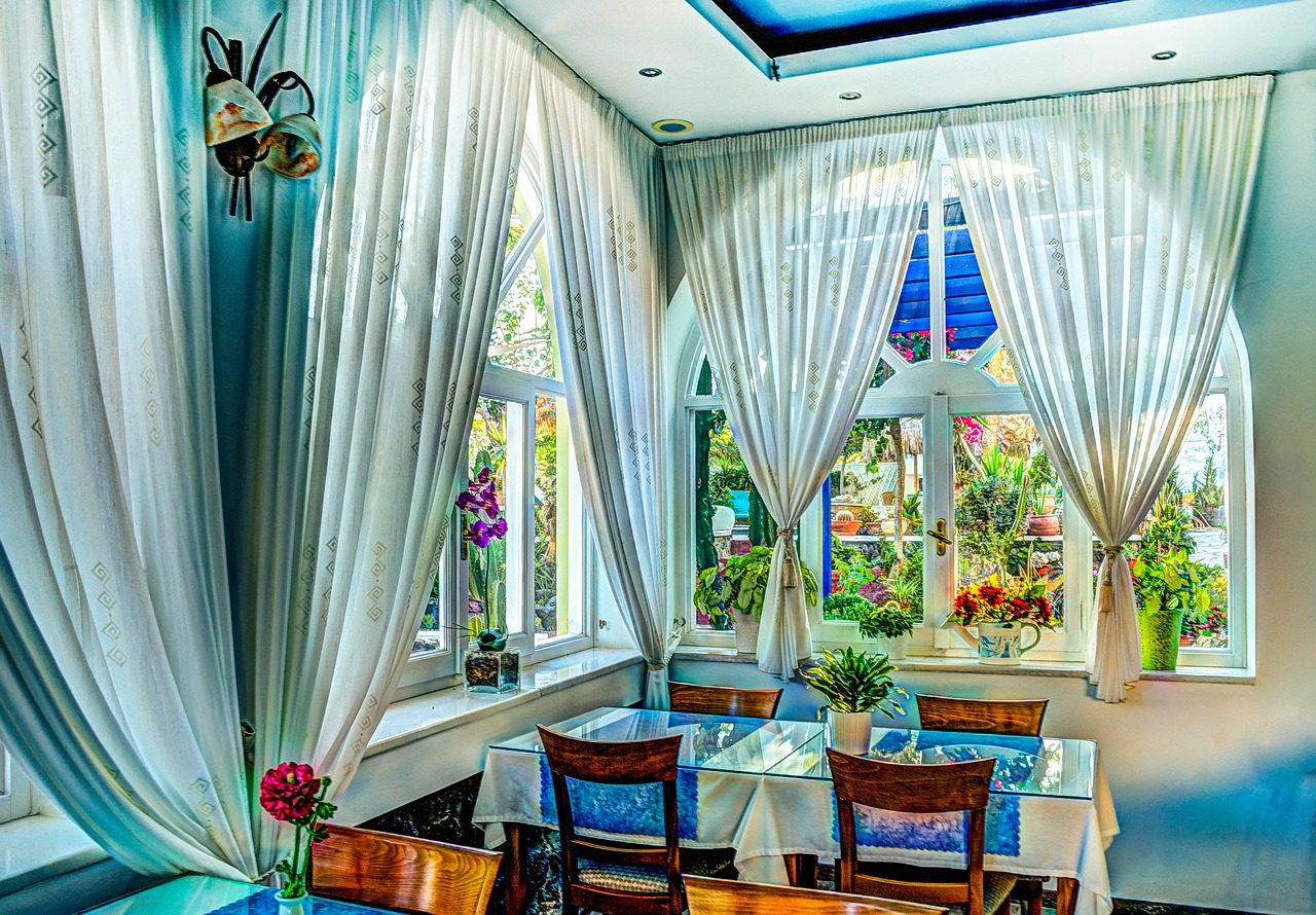 HORECA can improve the relationship with the customer by using CMMS